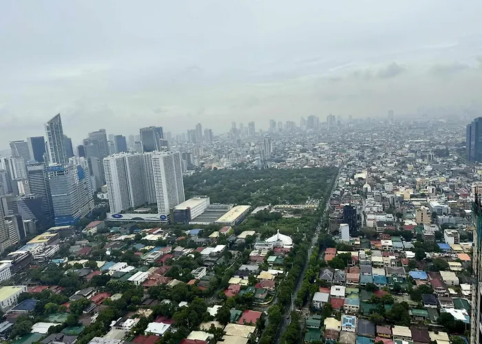 The Gramercy Residences - 2 Bedroom Penthouse With Balcony