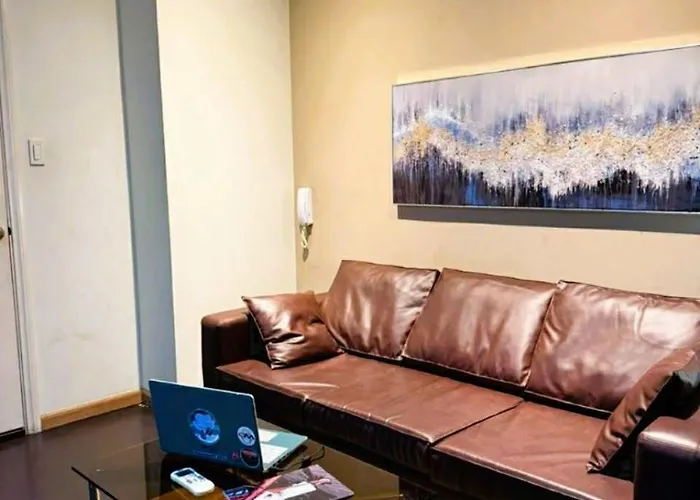Hostel The Gramercy Residences - 2 Bedroom Penthouse With Balcony